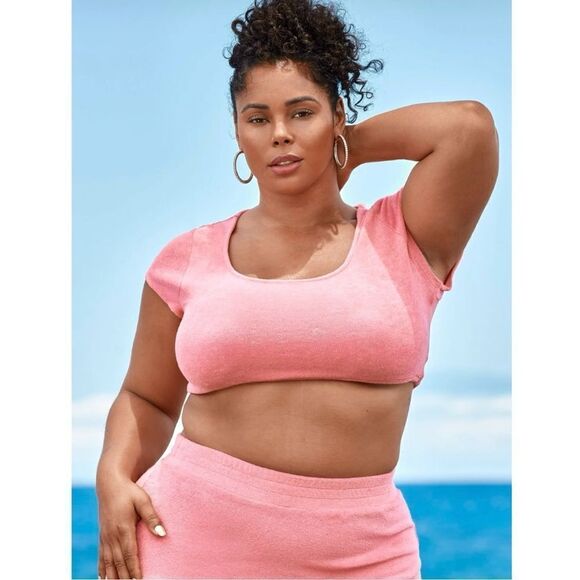 Tabria Majors X FTF Cropped Top - Picture 1 of 8